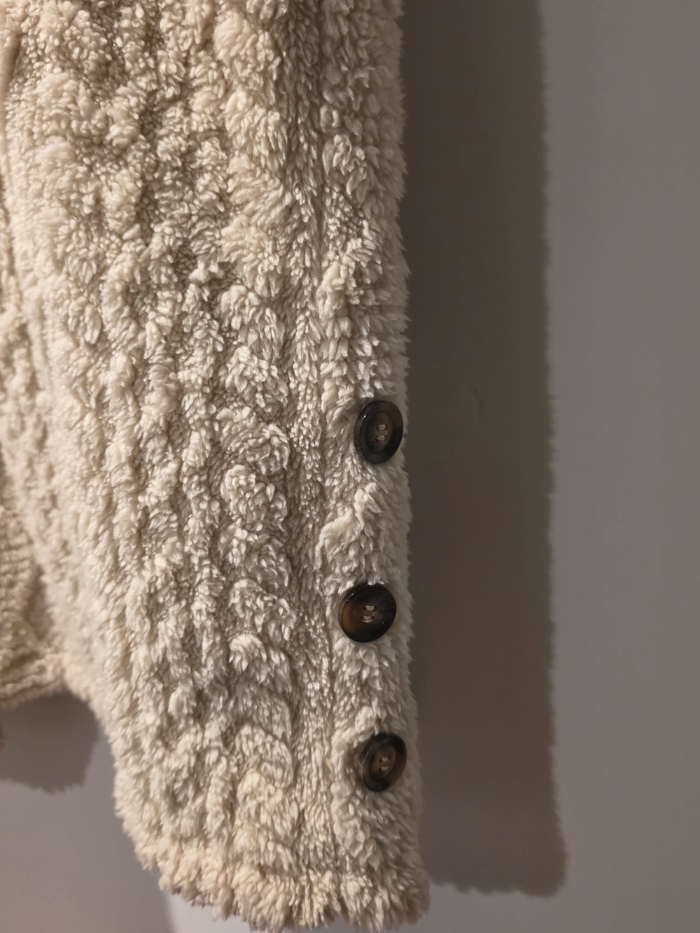 Teddy Sherpa Hooded Vest Cream Cable Knit Texture Size M NWOT - Picture 9 of 14